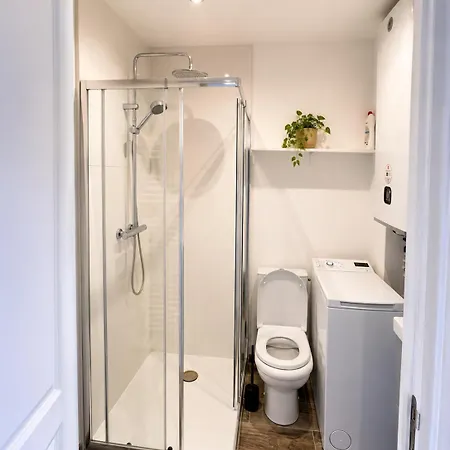 Apartment T2 Climatise Avec Parking Prive & Terrasse Canet-plage Canet-en-Roussillon